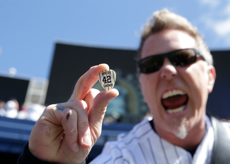 Illustration for article titled Chipper Jones...Or James Hetfield?